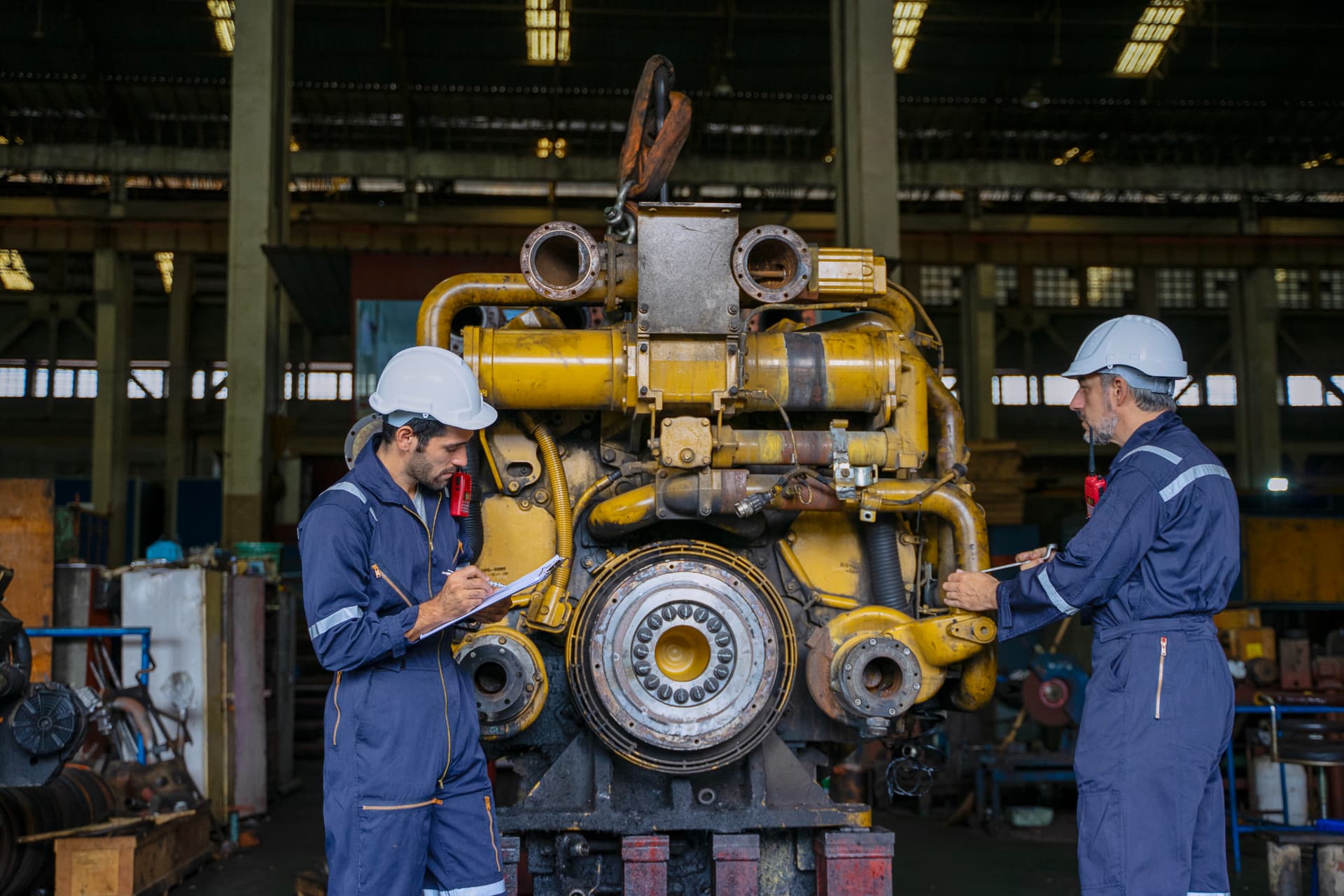 Equipe Leap Technologies em operação industrial