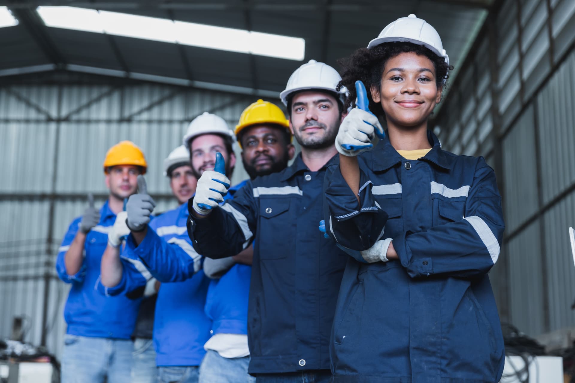 Equipe Leap Technologies em operação industrial