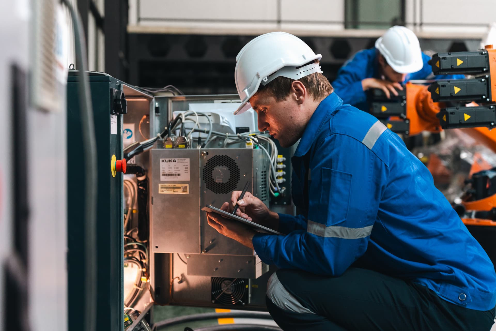 Equipe Leap Technologies em operação industrial